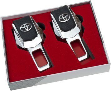 Заглушки ремней безопасности "TOYOTA" премиум качества (Авиационная сталь, черная кожа, к-кт 2шт)